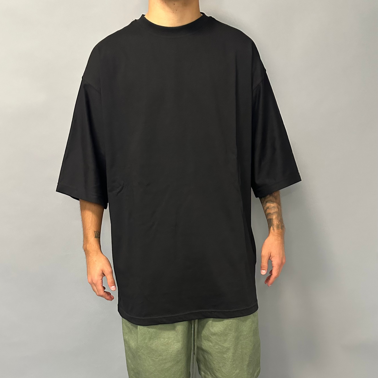 T-Shirt Nera Oversize FCS