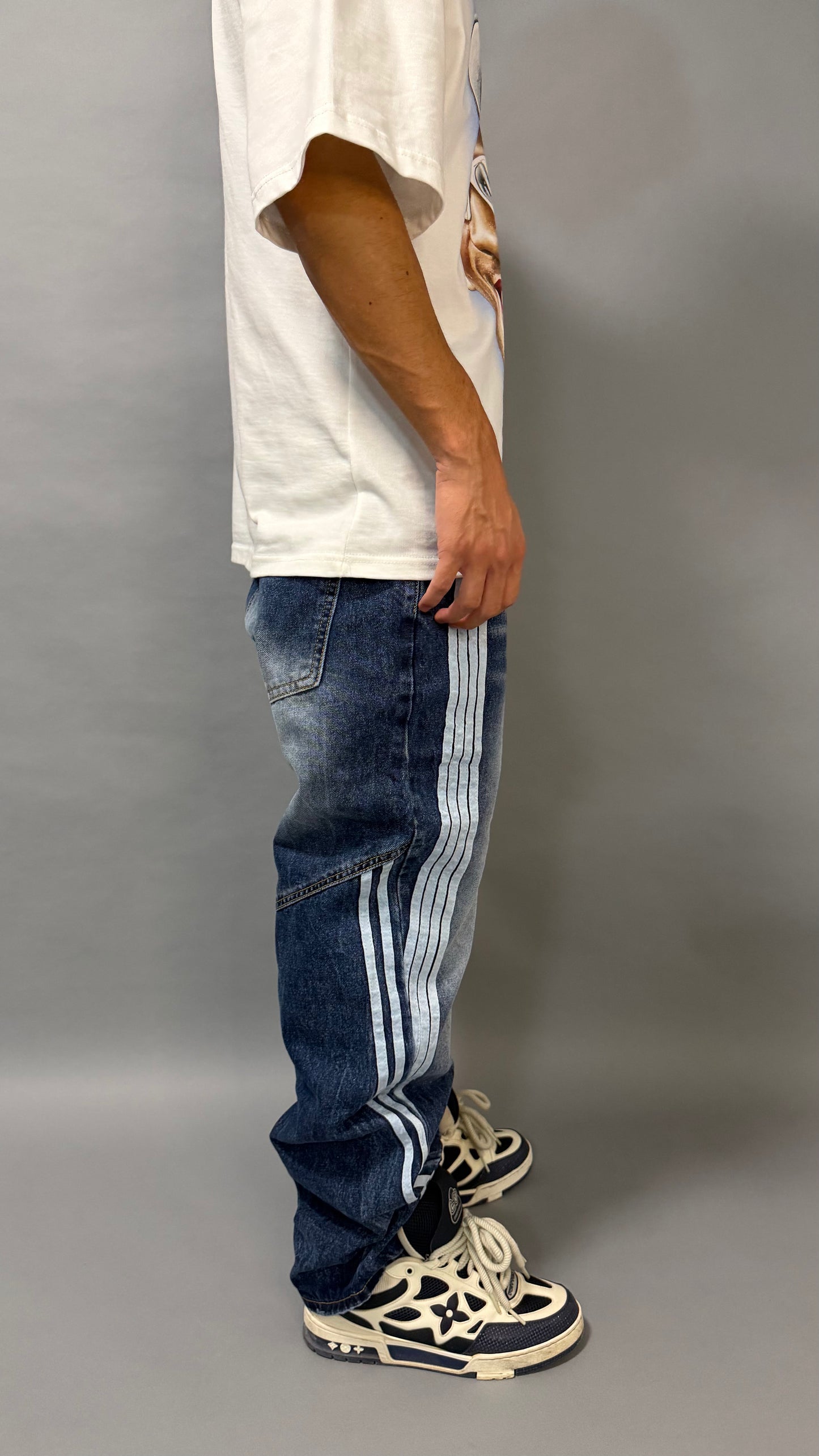 Jeans Baggy con Strisce Laterali