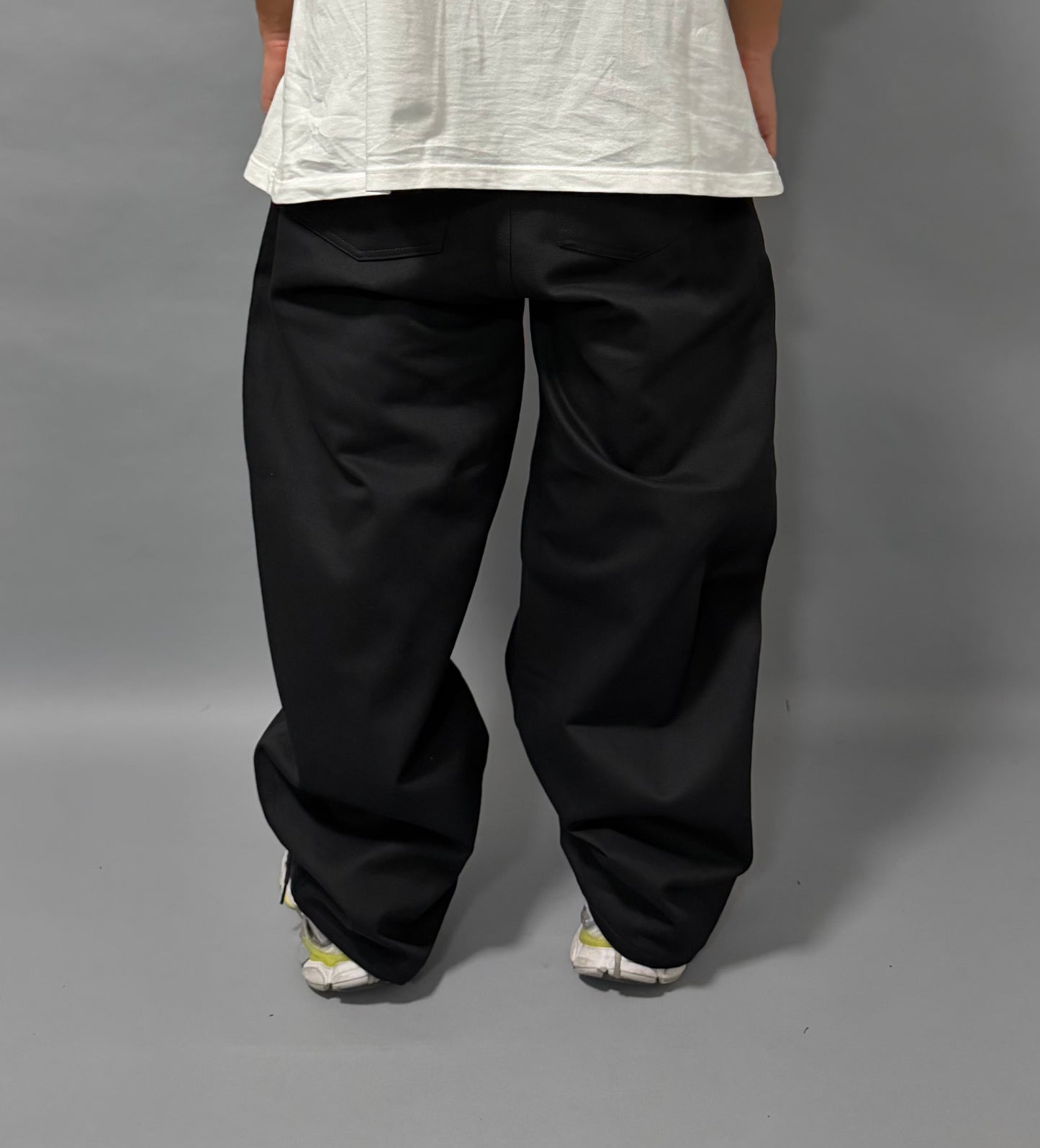 Pantaloni Balloon Fit Oversize – Marrone e Nero
