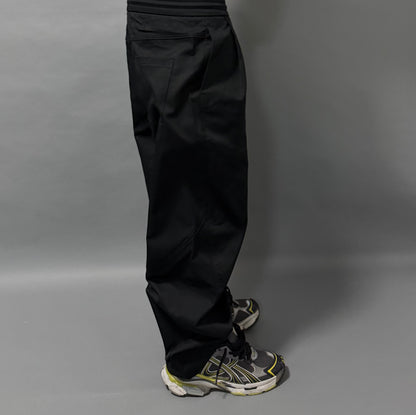 Pantaloni Oversize 002 – Nero e Marrone