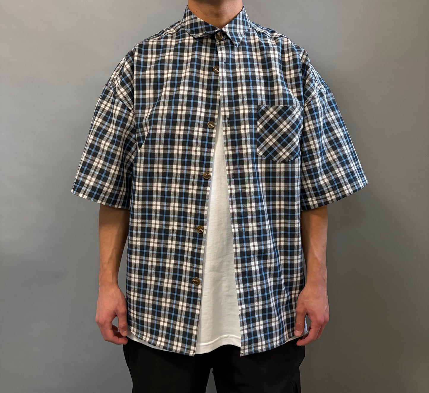 Camicia Over a Quadri Blu e Nera Manica Corta